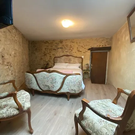 Le Perchoir De Cyrano Apartment