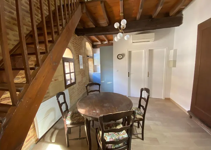 Le Perchoir De Cyrano Apartment