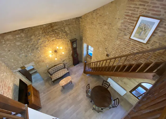 Le Perchoir De Cyrano Bergerac